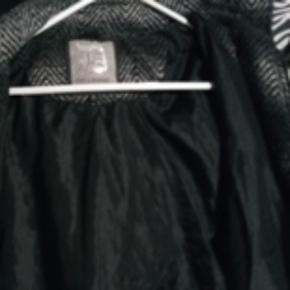 Overcoat - Picture 3 of 4